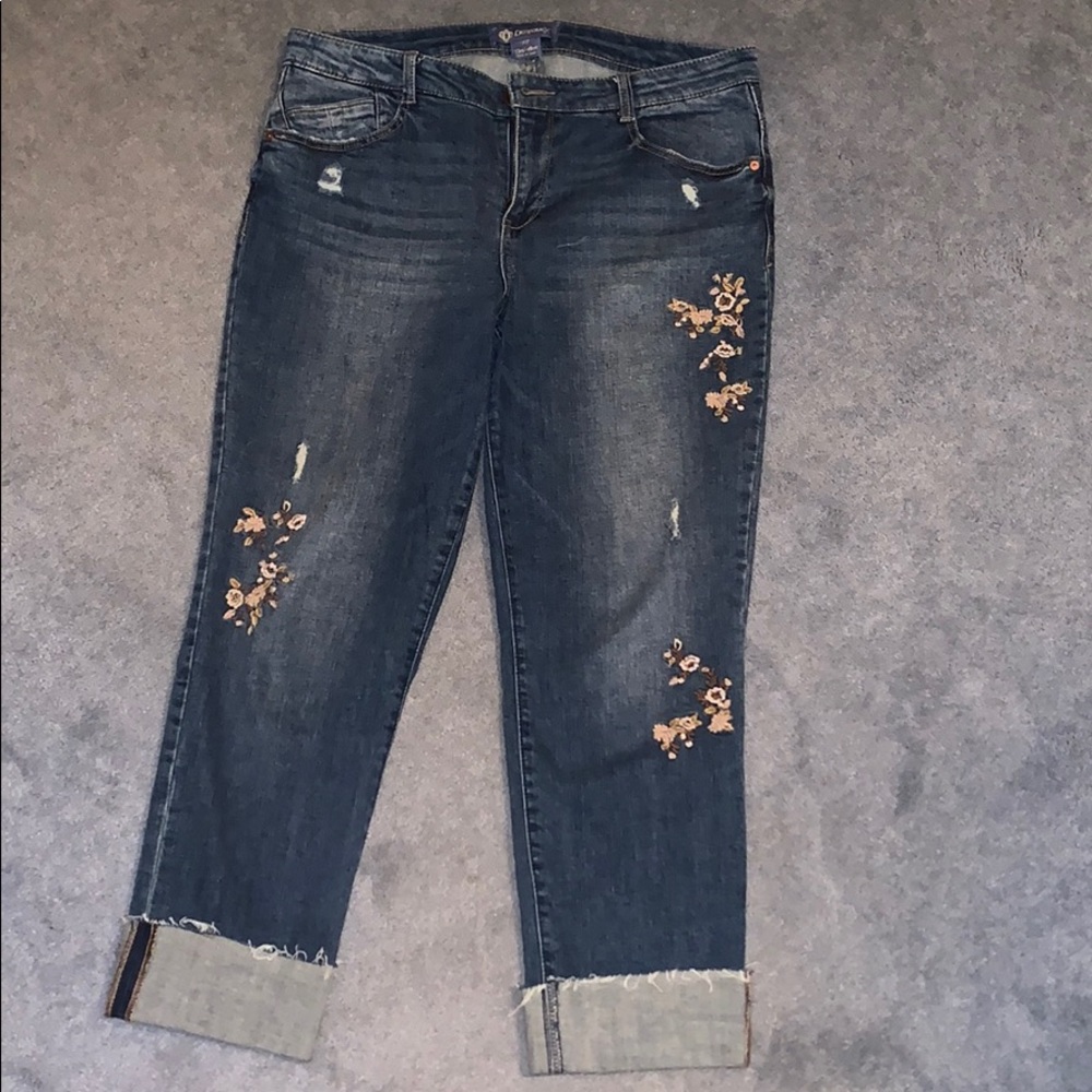 Democracy cropped cuffed jeans like new.  Size 12